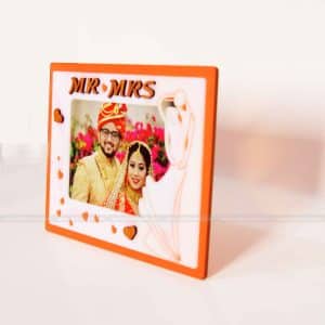 Personalized Mr. n Mrs. China Board Engraved Design Love Mini Queen Desk Stand Photo Frame2
